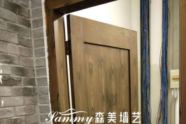 安徽省合肥市保利广场室内仿木纹漆施工