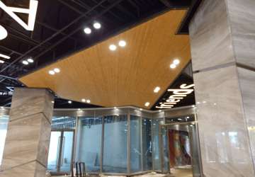商业空间石膏板顶面上竟然也能做木纹漆？