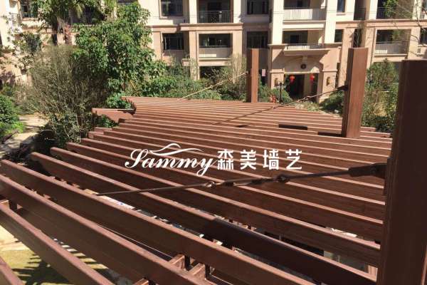 浙江温州市文成县求知中学钢构廊架木纹漆施工